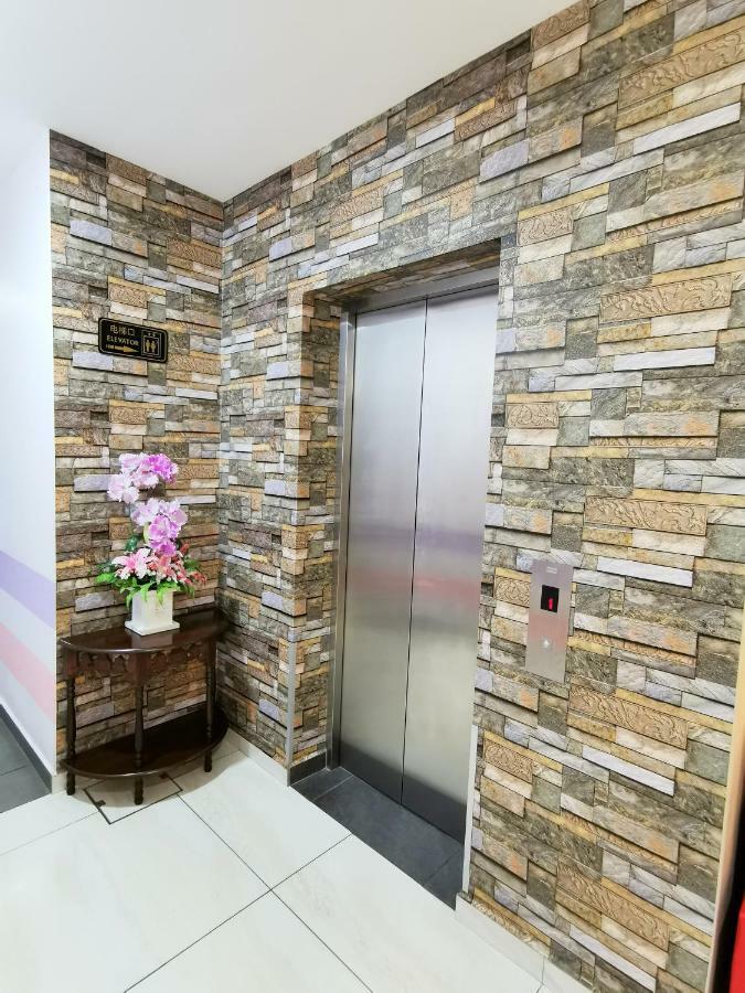 Palazzo Hotel 2*